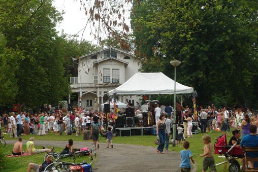 witte koetshuis