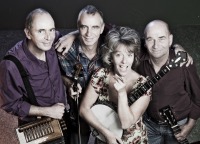 06-14-Familieband fotograaf vermelden Kees Tabak